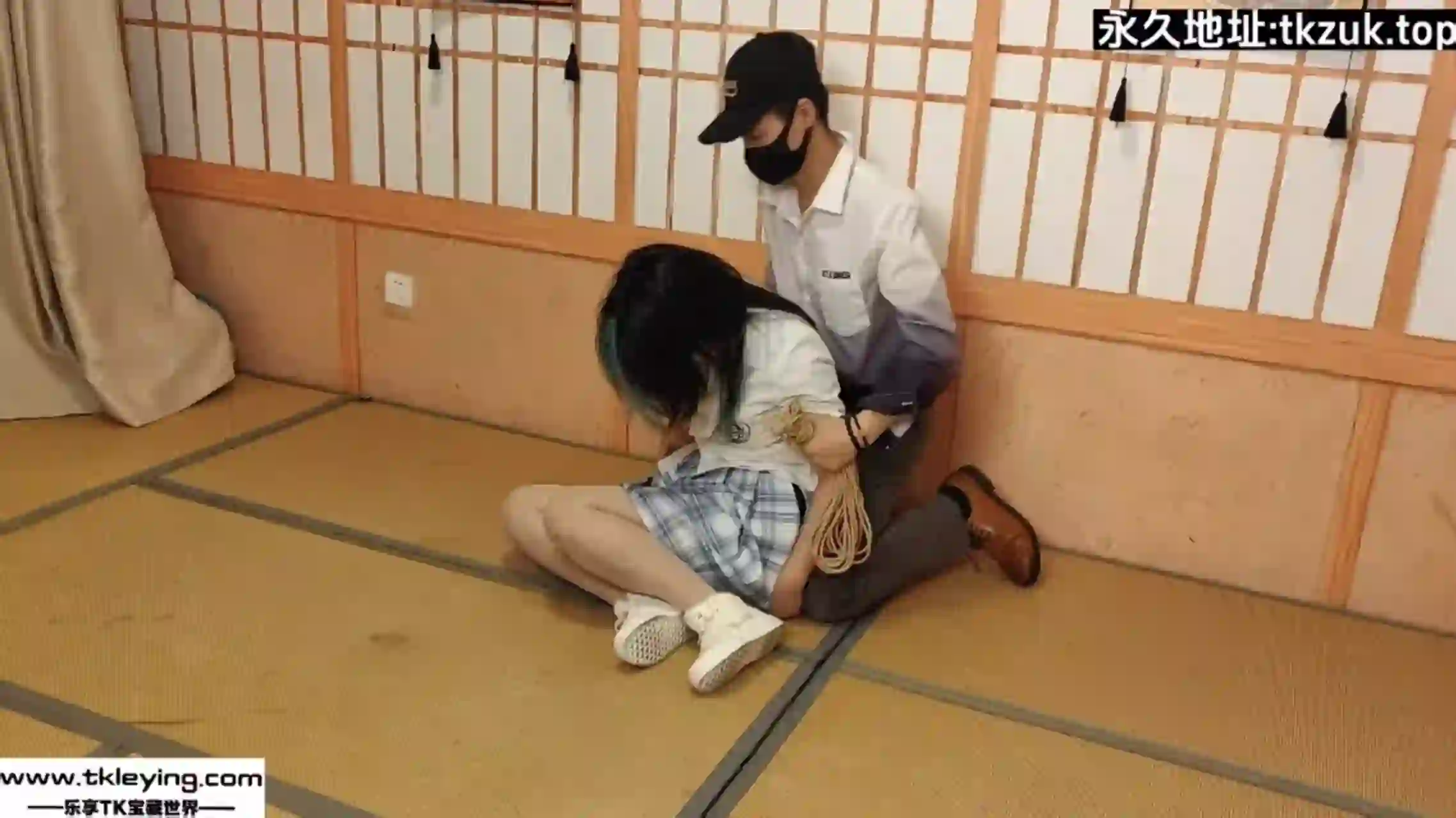 一绳所爱 大学生雯雯在家被劫持（定制）-TK乐影