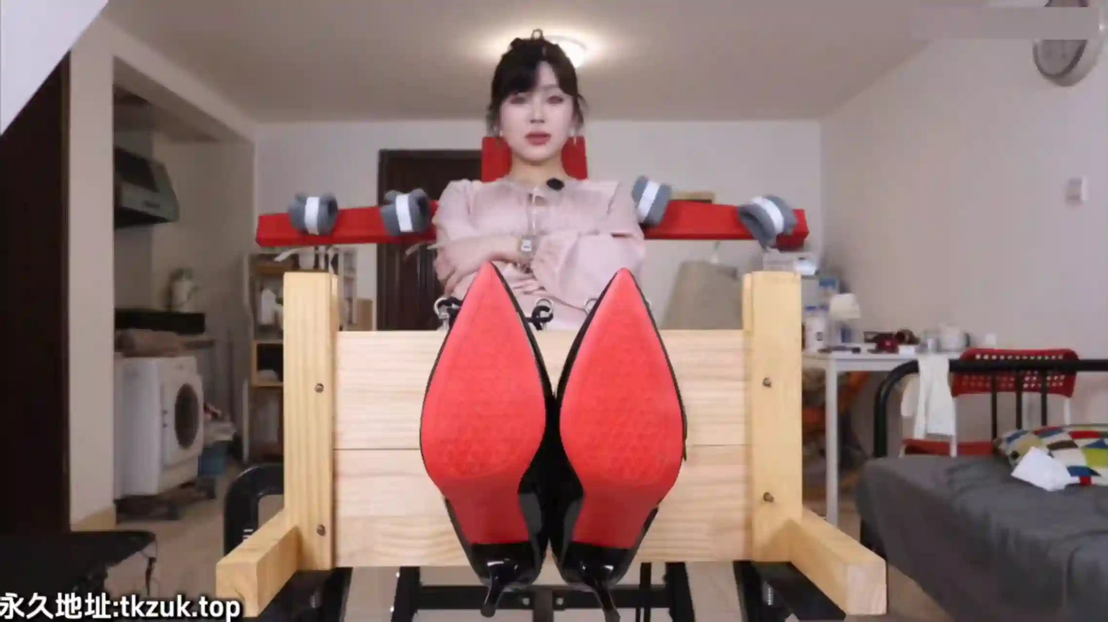 卡卡罗特 足枷TK素人女主播泡芙-TK乐影